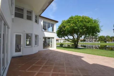 9891 Via Bernini Lake Worth FL 33467