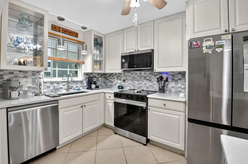 769 Jeffery Street Boca Raton FL 33487