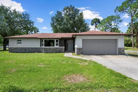 11128 42nd Road The Acreage FL 33411