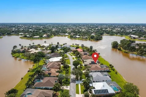 212 Sw Whitewood Drive Port Saint Lucie FL 34953