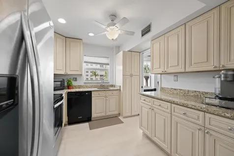3520 S Ocean Boulevard South Palm Beach FL 33480