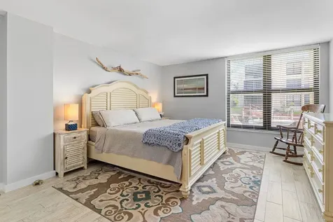 17 Royal Palm Way Boca Raton FL 33432