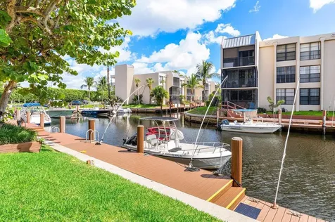 17 Royal Palm Way Boca Raton FL 33432
