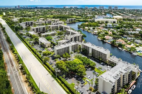 17 Royal Palm Way Boca Raton FL 33432