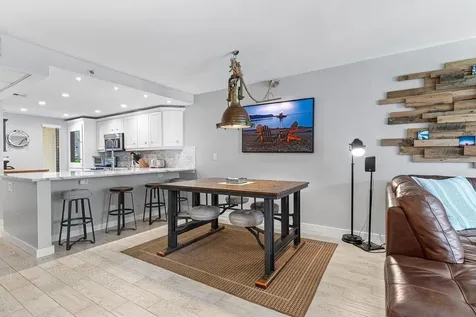 17 Royal Palm Way Boca Raton FL 33432