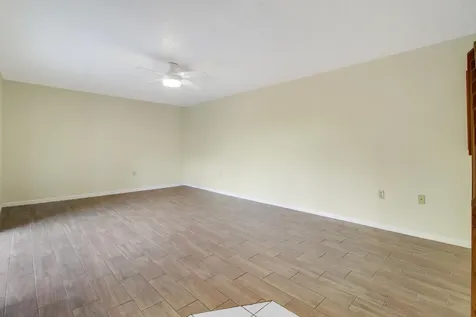 3900 County Line Road Tequesta FL 33469