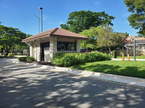 387 Prestwick Lane Palm Beach Gardens FL 33418
