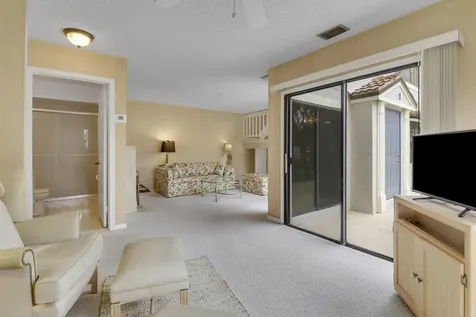 387 Prestwick Lane Palm Beach Gardens FL 33418