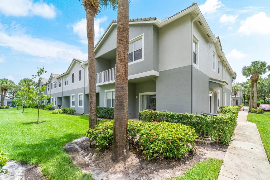 3116 Grandiflora Drive Greenacres FL 33467