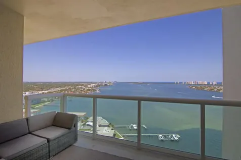 2650 Lake Shore Drive Riviera Beach FL 33404
