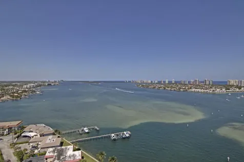 2650 Lake Shore Drive Riviera Beach FL 33404