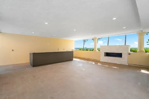 2650 Lake Shore Drive Riviera Beach FL 33404