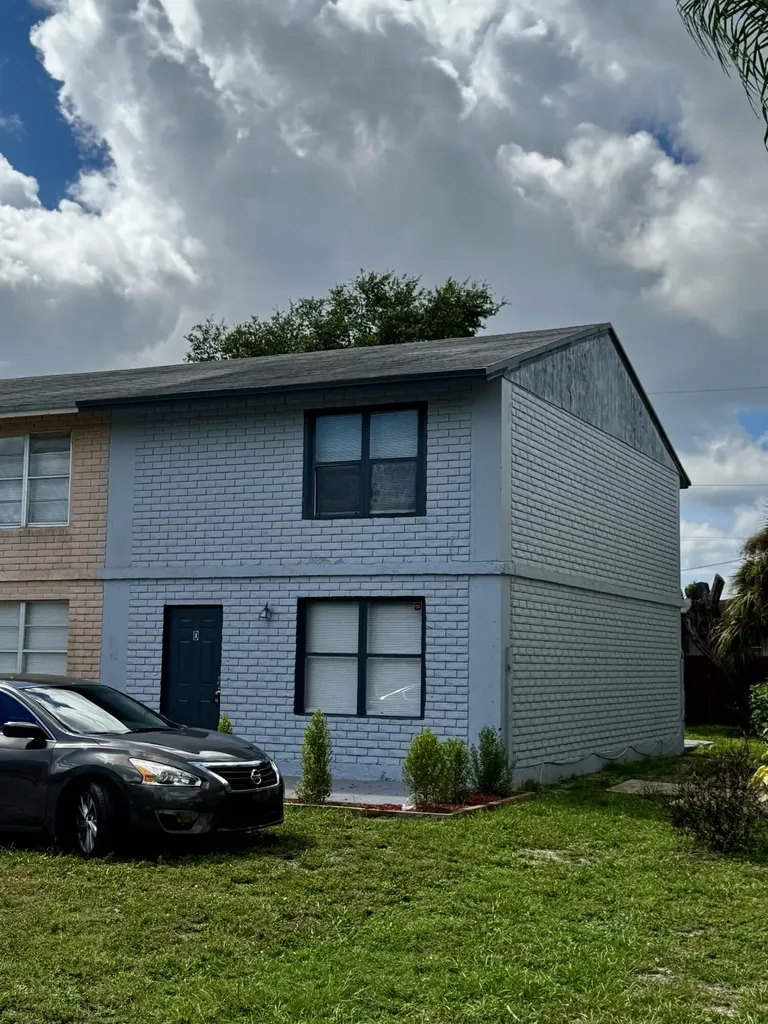 1641 W 27th Street Riviera Beach FL 33404