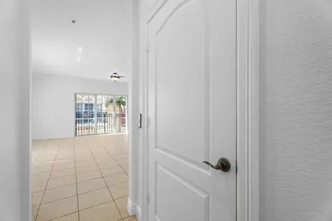 601 S Federal Highway Lake Worth Beach FL 33460