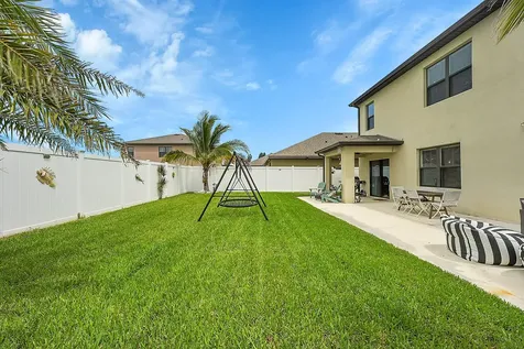 5310 Entertainment Way Fort Pierce FL 34947