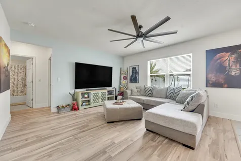 5310 Entertainment Way Fort Pierce FL 34947