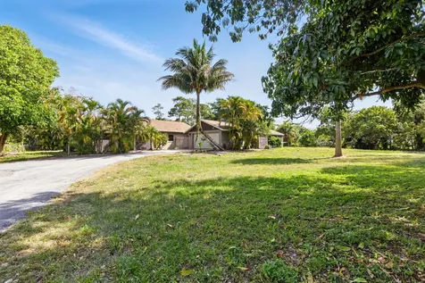 16319 E Burns Drive The Acreage FL 33470