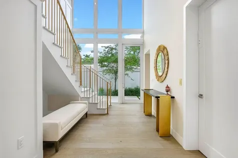 909 Bond Way Delray Beach FL 33483