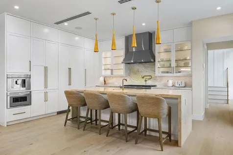 909 Bond Way Delray Beach FL 33483