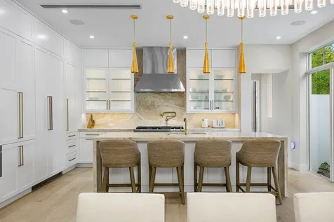 909 Bond Way Delray Beach FL 33483