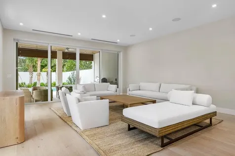 909 Bond Way Delray Beach FL 33483