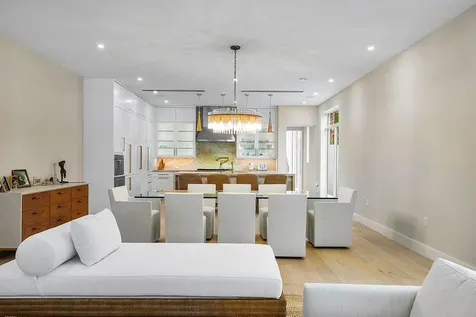 909 Bond Way Delray Beach FL 33483
