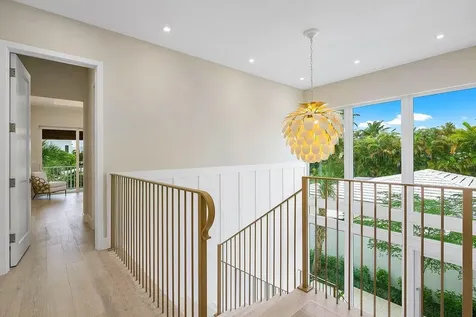 909 Bond Way Delray Beach FL 33483