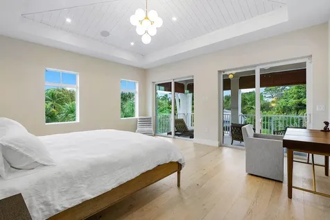 909 Bond Way Delray Beach FL 33483