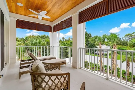 909 Bond Way Delray Beach FL 33483