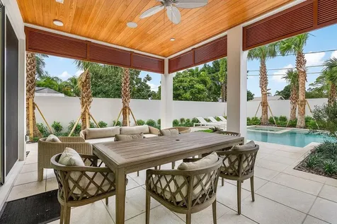 909 Bond Way Delray Beach FL 33483
