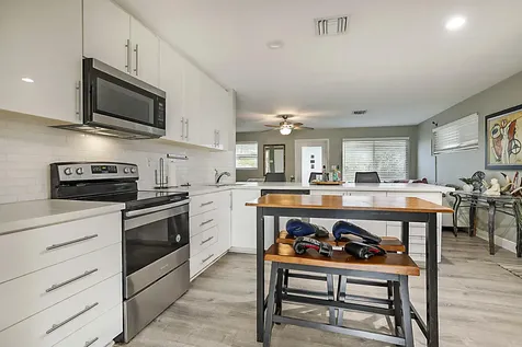 9278 Bloomfield Drive Palm Beach Gardens FL 33410