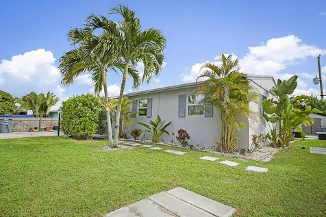 9278 Bloomfield Drive Palm Beach Gardens FL 33410