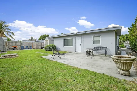 9278 Bloomfield Drive Palm Beach Gardens FL 33410