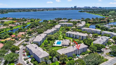 3710 Whitehall Drive West Palm Beach FL 33401