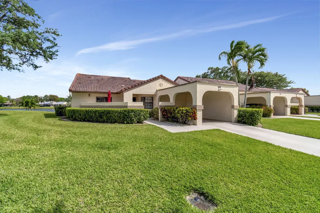 5531 Parkwalk Circle Boynton Beach FL 33472