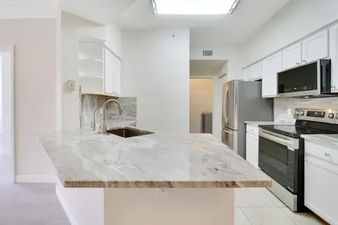 6305 Myrtlewood Circle Palm Beach Gardens FL 33418