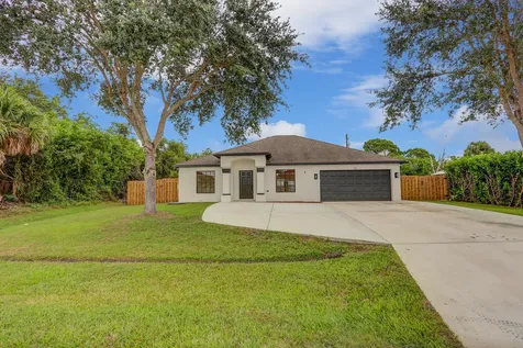 183 Sw Ladybug Drive Port Saint Lucie FL 34953