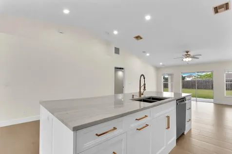 183 Sw Ladybug Drive Port Saint Lucie FL 34953