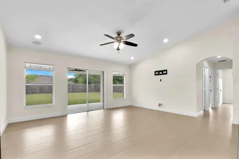 183 Sw Ladybug Drive Port Saint Lucie FL 34953