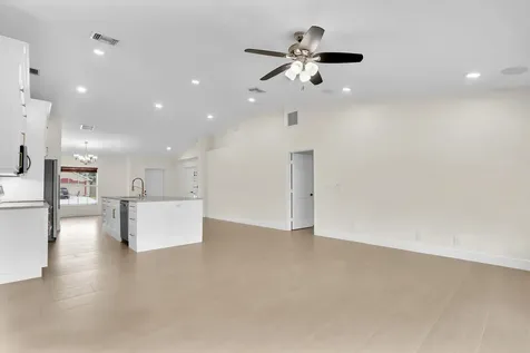 183 Sw Ladybug Drive Port Saint Lucie FL 34953