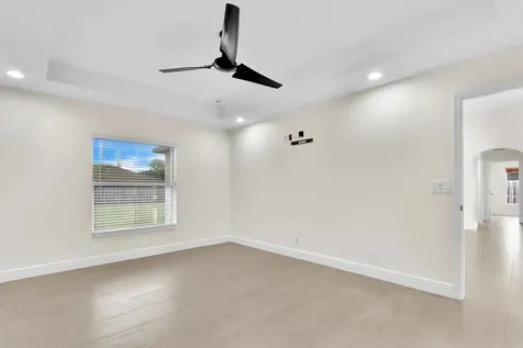 183 Sw Ladybug Drive Port Saint Lucie FL 34953