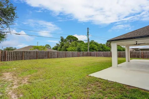 183 Sw Ladybug Drive Port Saint Lucie FL 34953