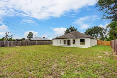 183 Sw Ladybug Drive Port Saint Lucie FL 34953
