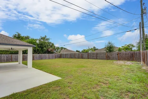 183 Sw Ladybug Drive Port Saint Lucie FL 34953