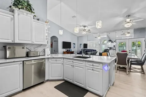 1926 Sw Logan Street Port Saint Lucie FL 34953