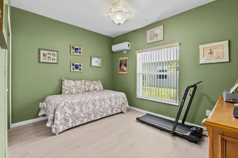 1926 Sw Logan Street Port Saint Lucie FL 34953