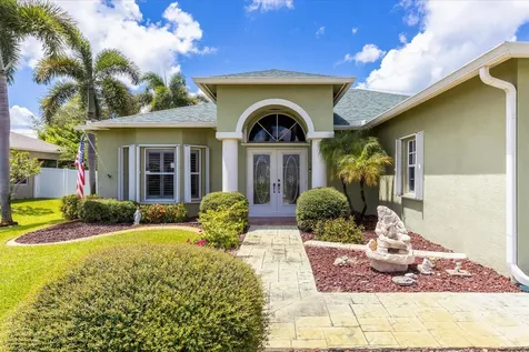 1926 Sw Logan Street Port Saint Lucie FL 34953