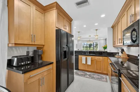 479 Prestwick Circle Palm Beach Gardens FL 33418