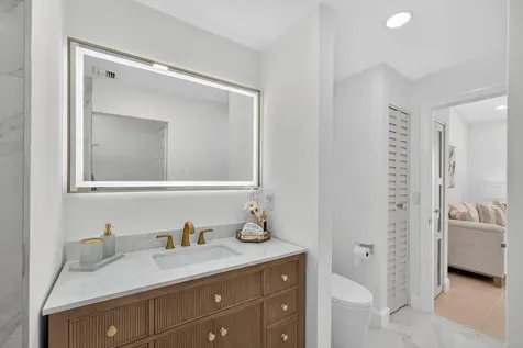479 Prestwick Circle Palm Beach Gardens FL 33418