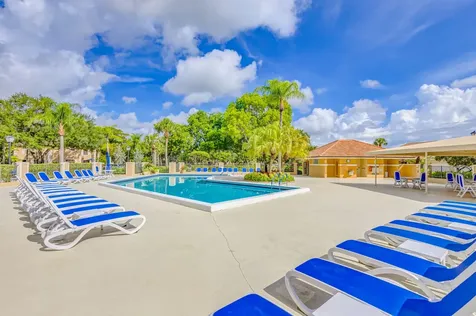 479 Prestwick Circle Palm Beach Gardens FL 33418